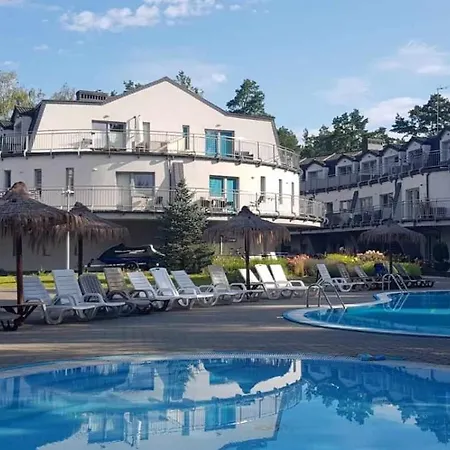 Romantyczny Happy 16 Basen & Kort Tenisowy, Ochrona 24 H - Dla Maksymalnie 6 Osob Appartement Pobierowo