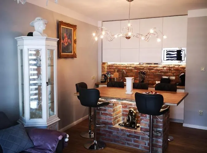 Romantyczny Happy 16 Basen & Kort Tenisowy, Ochrona 24 H - Dla Maksymalnie 6 Osob *