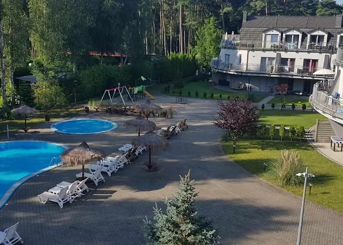 Romantyczny Happy 16 Basen & Kort Tenisowy, Ochrona 24 H - Dla Maksymalnie 6 Osob Pobierowo